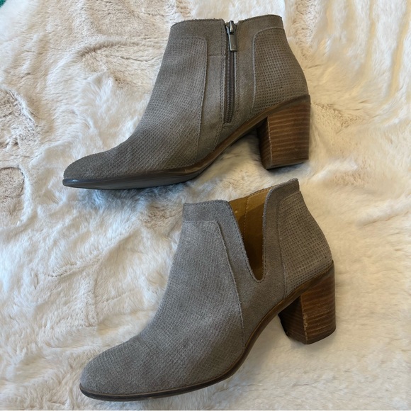 Lucky Brand Ponic Suede Block Heel Ankle Bootie | Grey Size 9.5 - Picture 2 of 12